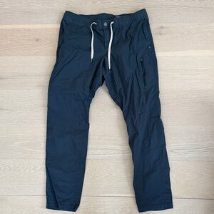 Vuori Men's Navy Cargo Pants